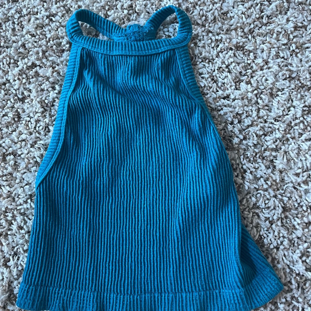 teal crop top